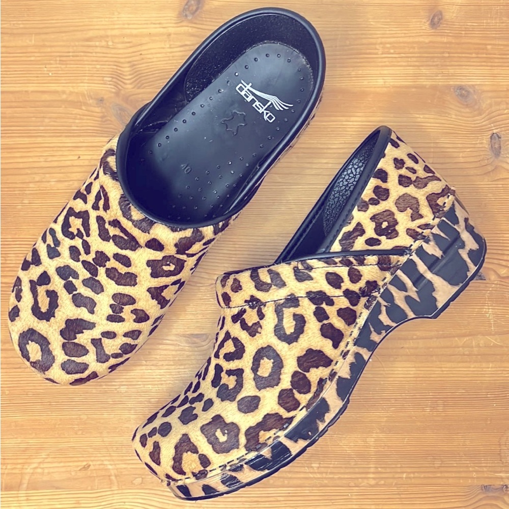 Dansko Professional Haircalf Clogs Leopard Print 40 - 9.5/10